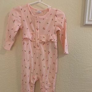 Baby Gap one piece waffle floral outfit size 6-12M
